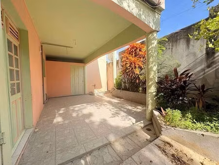 location appartement 3 pièces  54.13m²  la trinité