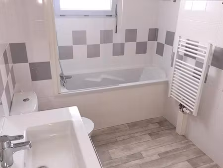 location appartement 3 pièces 63 m² à puilboreau (17138)  950 €