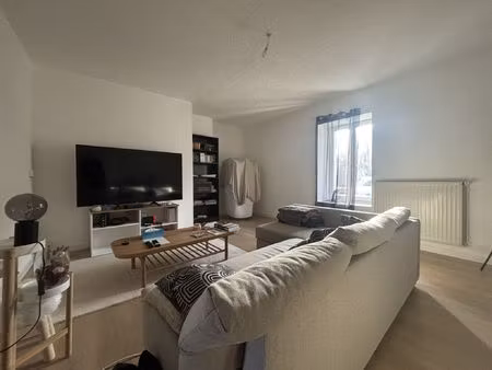 location appartement 3 pièces 81 m² à tarare (69170)