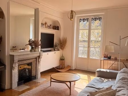 lyon 6 – boulevard des belges – t3 meublé de standing avec balcon filant – 72 m²