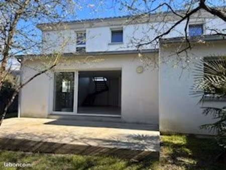 villa 130 m2 4 chambres