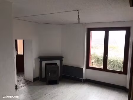 maison à louer dans le village