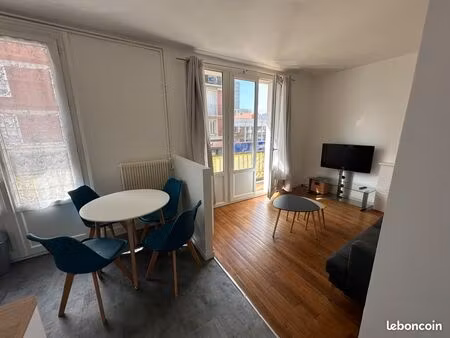 appartement t2 square st roch