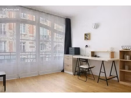 studio 1 pièce 28 m²