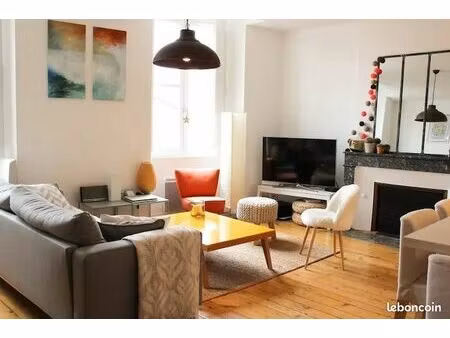 grand t3 (80m2 env) + garage indépendant (40m2)