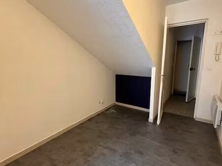 bordeaux sacre coeur particulier loue studio 400 cc