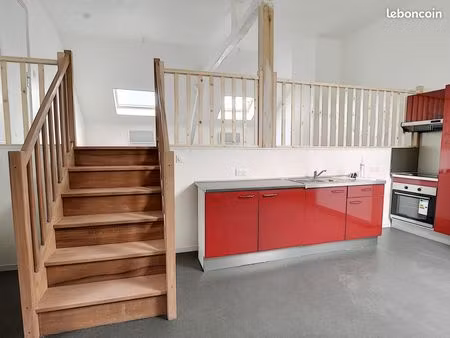 bel appartement t2 à solre le château