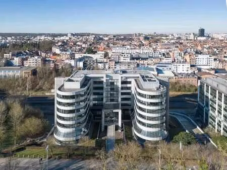 bureaux à louer - a partir de 614 m² - plaine 17 bruxelles