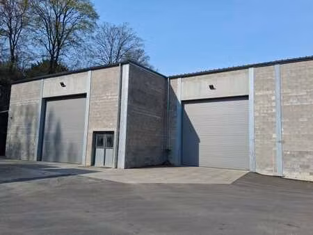 hall/entrepôt à vendre ou à louer