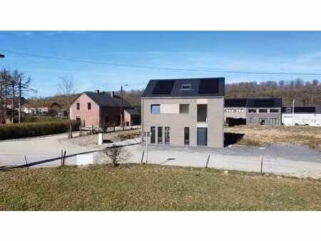 villa moderne 3 chambres lumineuse à cerfontaine