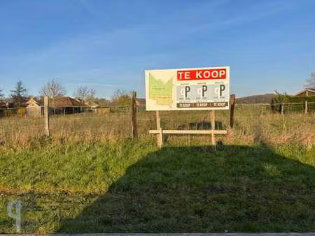 royale bouwgrond voor het bouwen van een ob