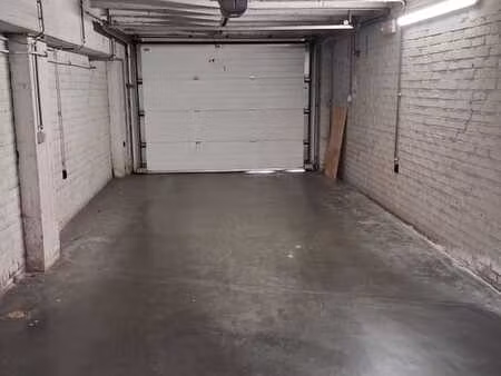 garage à louer uccle - avenue de fré