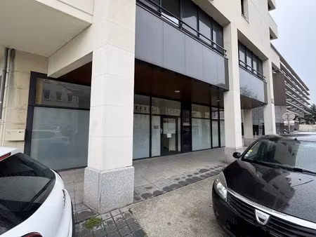 location locaux professionnels 98.68 m² à caen (14000)  2 100 €