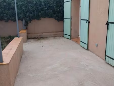 location maison 3 pièces 66 m² à saint-maximin-la-sainte-baume (83470)  1 195 €
