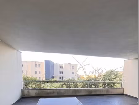 porticcio : appartement t2 avec terrasse au rez-de-chaussée + box