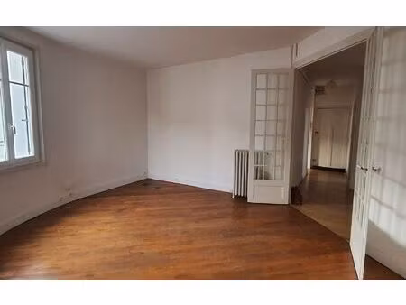 location appartement  81 m² t-4 à tours  1 080 €