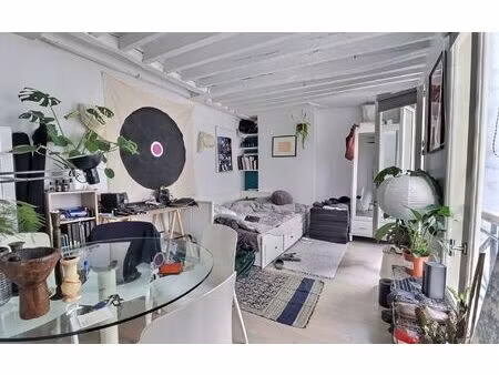 appartement paris 1 25 m² t-2 à vendre  325 000 €