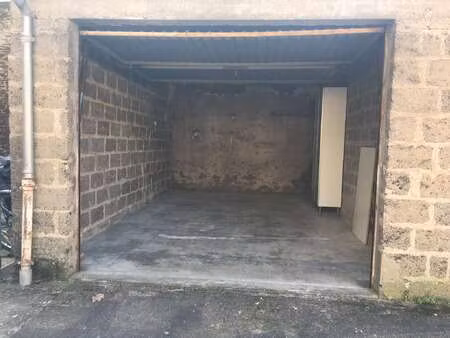 vente garage et parking à nantes cité des congrès (44000) : à vendre / 18m² nantes cité de
