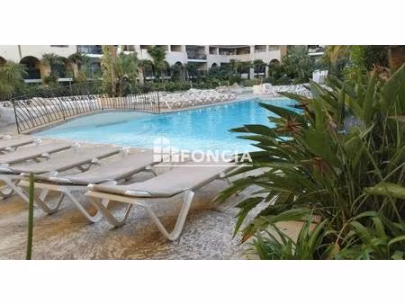 cannes la bocca front de mer residence avec piscine