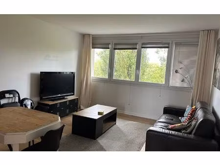 location appartement  61.63 m² t-3 à châtillon  1 430 €