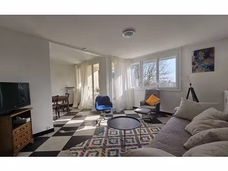 location appartement  69.79 m² t-3 à hérouville-saint-clair  850 €