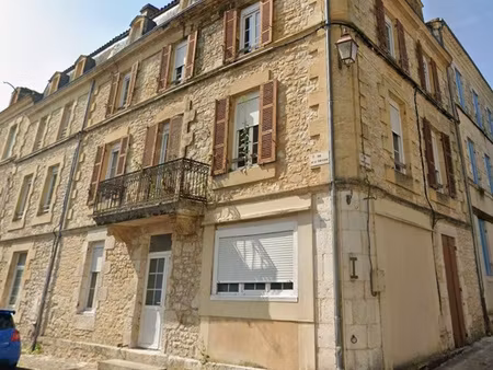 immeuble 11 logements à renover en partie