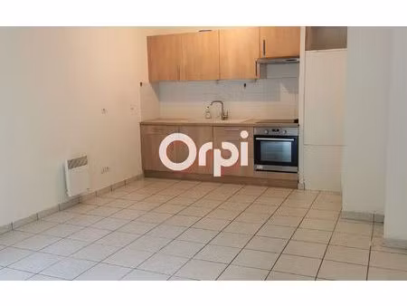 location appartement  m² t-2 à la roche-sur-foron  810 €