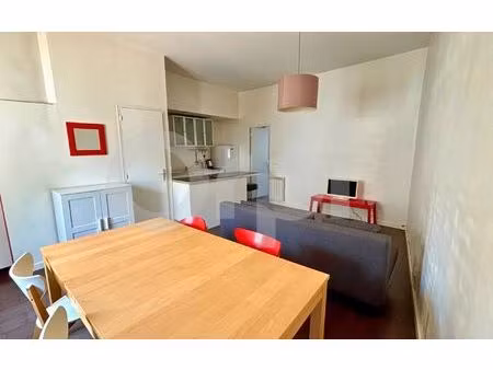location appartement  m² t-2 à montpellier  650 €