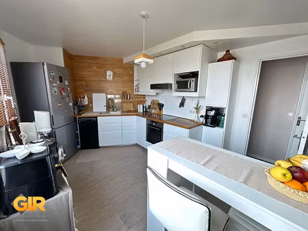 rennes centre-ville appartement t2 meuble 51m² avec vue panoramique