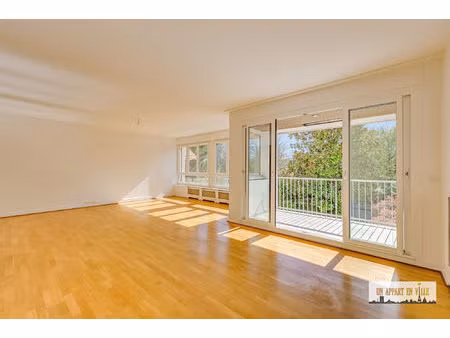 saint mandé limite 12ème - m° porte dorée - av daumesnil - 4 pièces 110 26 m² + balcon/ lo