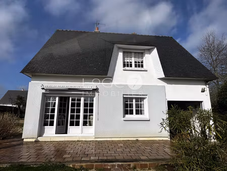 guidel bourg maison 4 chambres sur 950 m2 de terrain plein