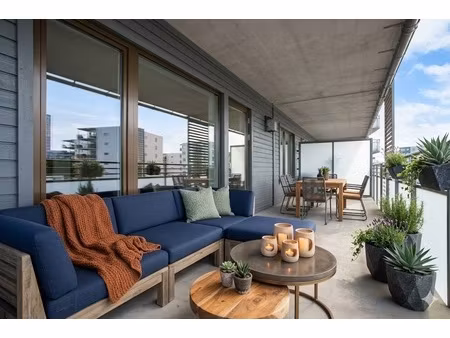 retour de lot !! croix de chaveaux - t4 lumineux avec balcon + terrasse – 3 chambres & bea