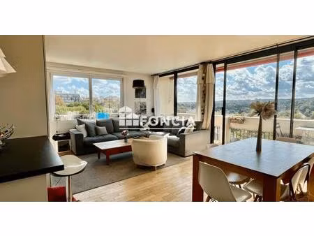 a vendre - appartement familial 5 pièces - 94 m2 - dernier étage avec ascenseur