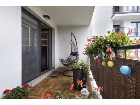 t3 contemporain avec terrasse – confort & lumiere