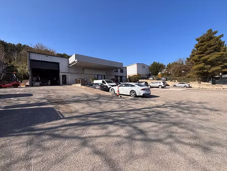 entrepôt industriel à vendre à gardanne - 850 m² sur terrain de 2800 m²