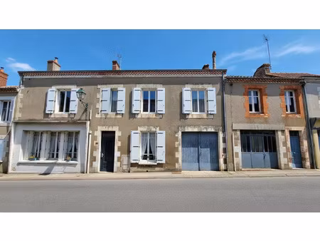 vente maison 5 pièces 155 m² lathus-saint-rémy (86390)