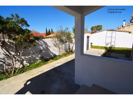 maison de plain-pied 5 pièces avec piscine  st victoret