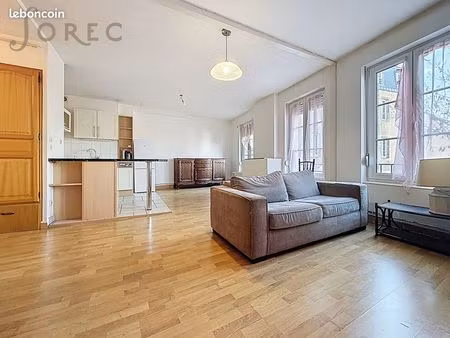 appartement 3 pièces 64 m²