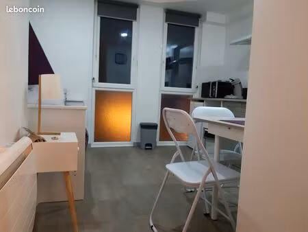 vue mer & port – studio investissement ou seaside second home