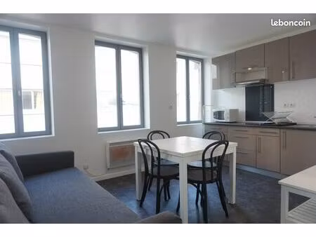 chambre à louer dans t4