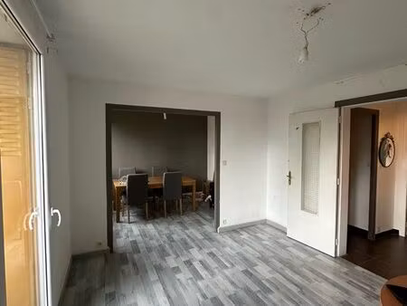 appartement de 69m2 en rez-de-chaussée & parking privé