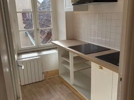 couzon - 339 - t2 - 67m2 - bonne état