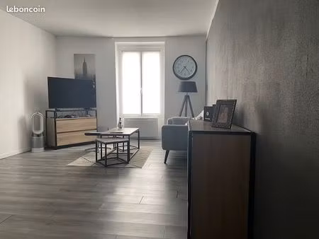 studio 1 pièce 34 m²