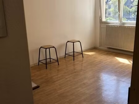 studio 1 pièce 26 m²