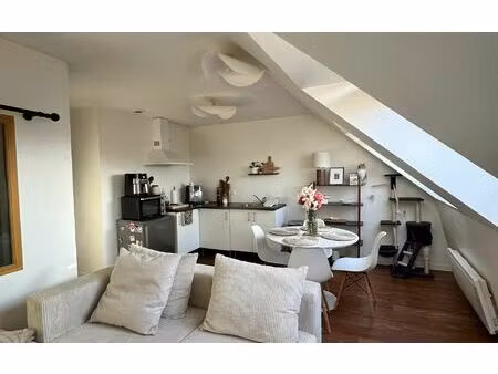 location appartement  29.64 m² t-2 à landivisiau  450 €