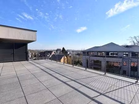 penthouse 2 chambres avec parking intérieur