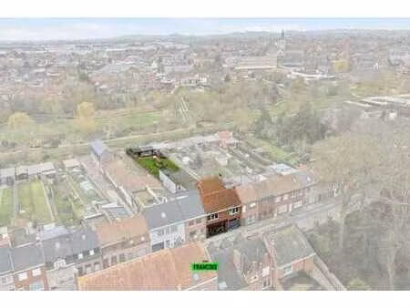 spacieux immeuble commercial à vendre dans le centre de pop…