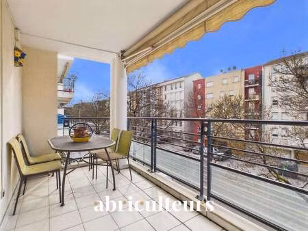 vente appartement 2 pièces à bron (69500) : à vendre 2 pièces / 50m² bron