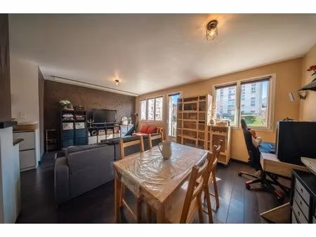 t3 traversant et lumineux de 68m2 - quartier oradou - box et cav