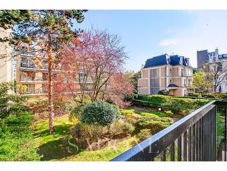 village chezy / perronet - appartement familial - balcon et parking